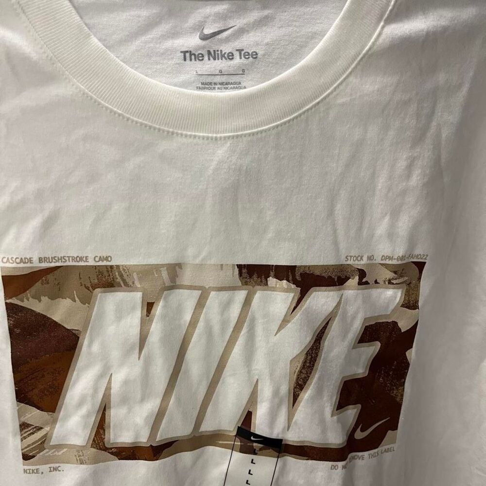 Nike Men's White and Cream T-shirt